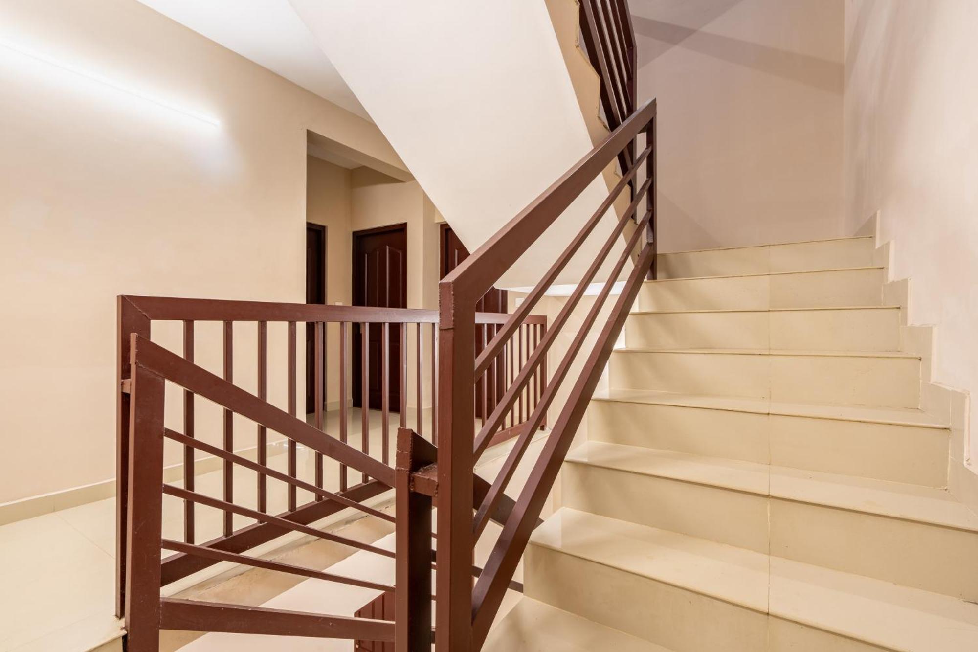 Yaad Residency Hotel Kochi ภายนอก รูปภาพ